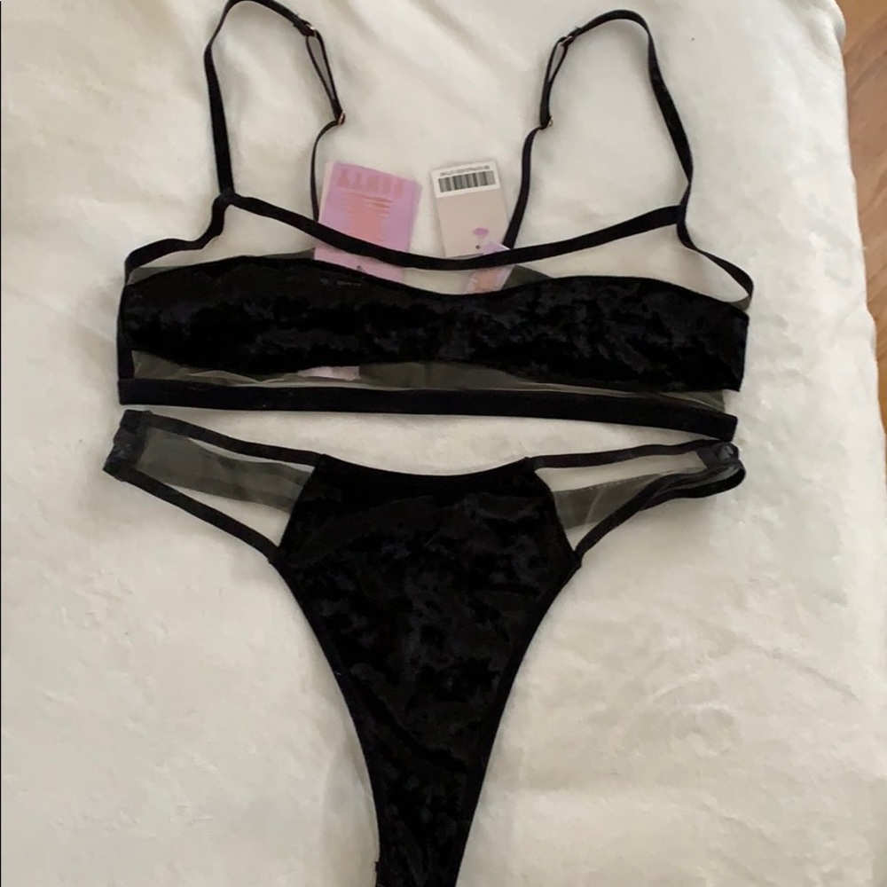 Velvet Fenty Set